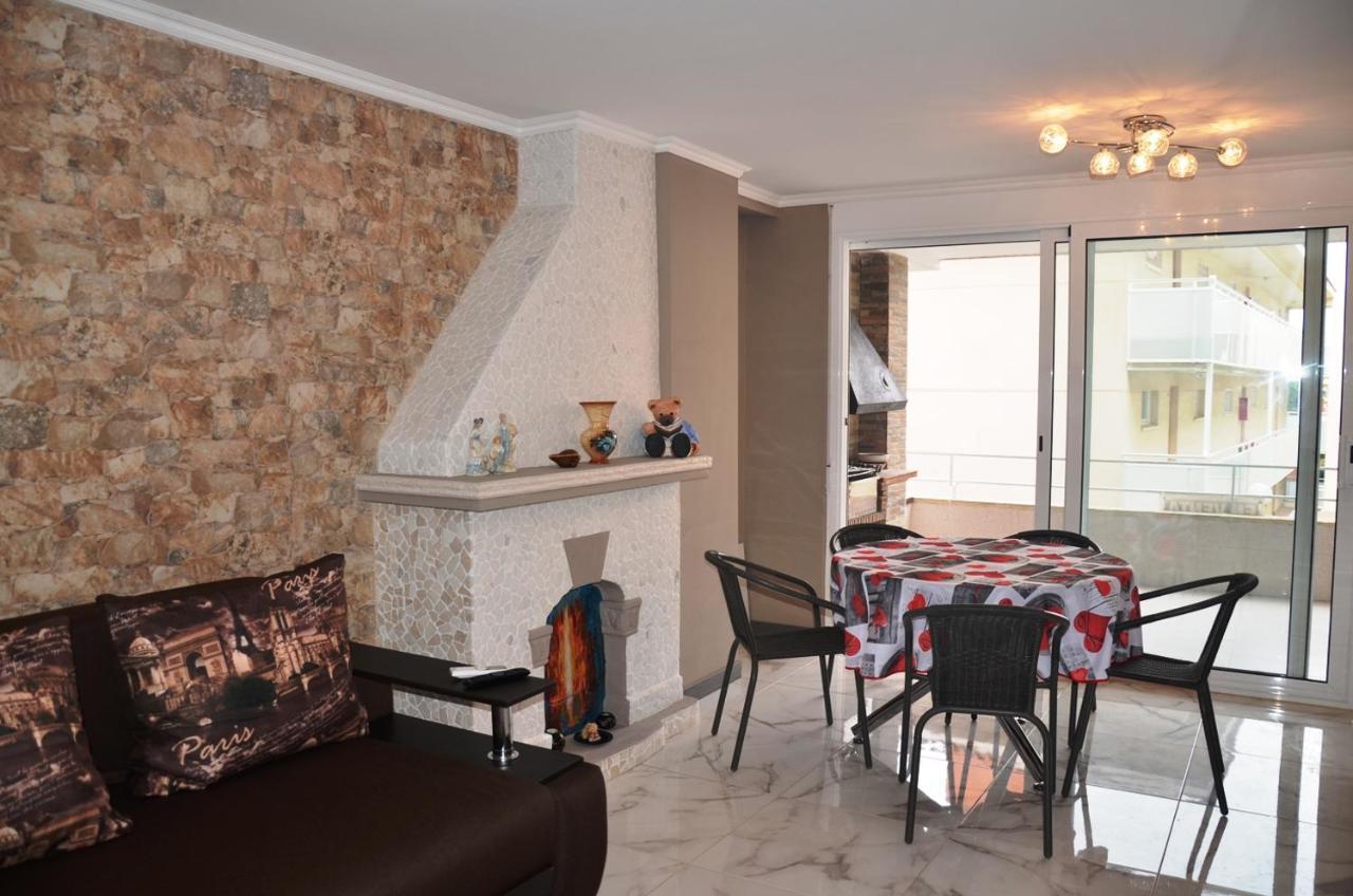 Apartments Relax Salou Kültér fotó